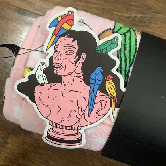 NWT RVCA LP X KLW Towel - Picture 5 of 7